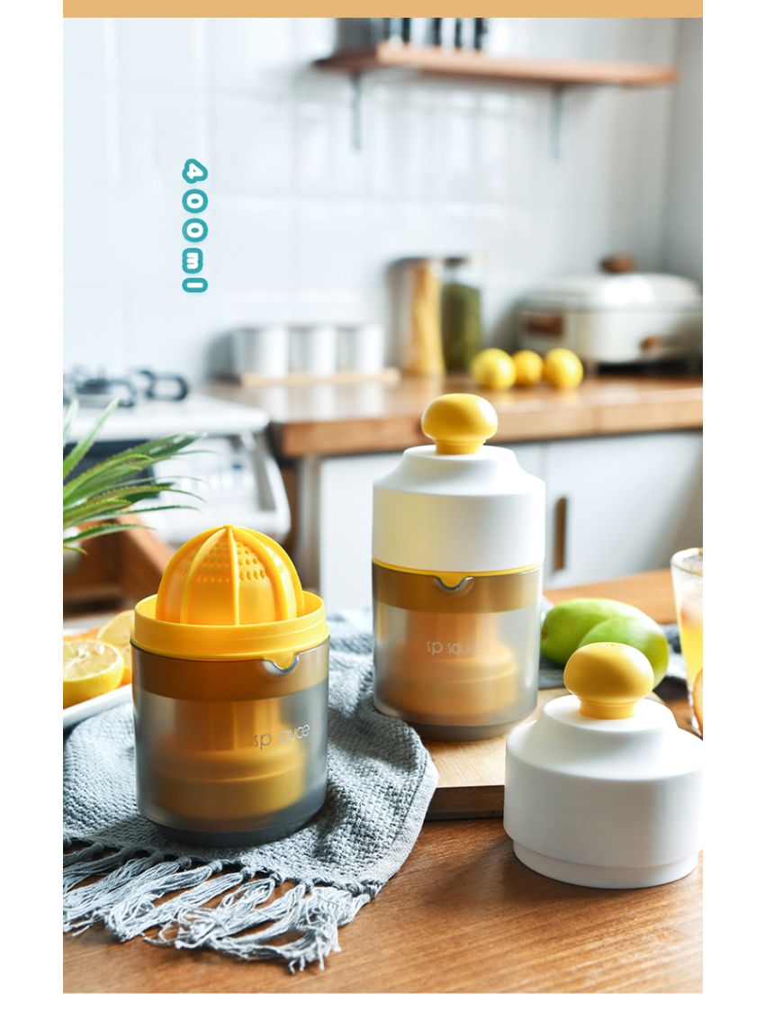 Hand-Operated Juice Extractor